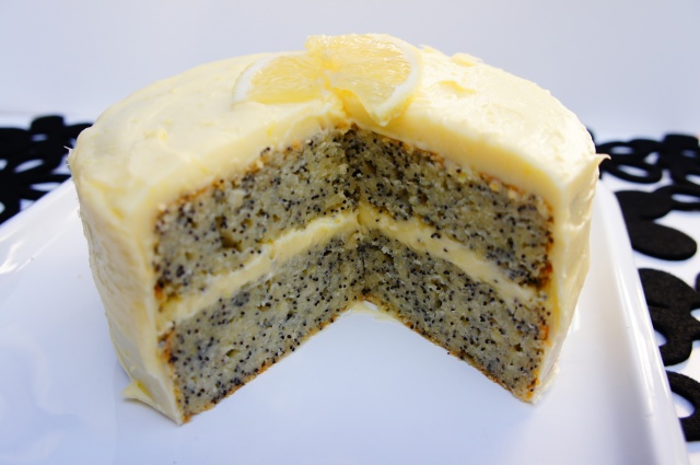 Lemon and Poppyseed Cake